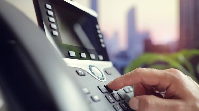 Why Small Businesses Should Invest in a VoIP Phone System